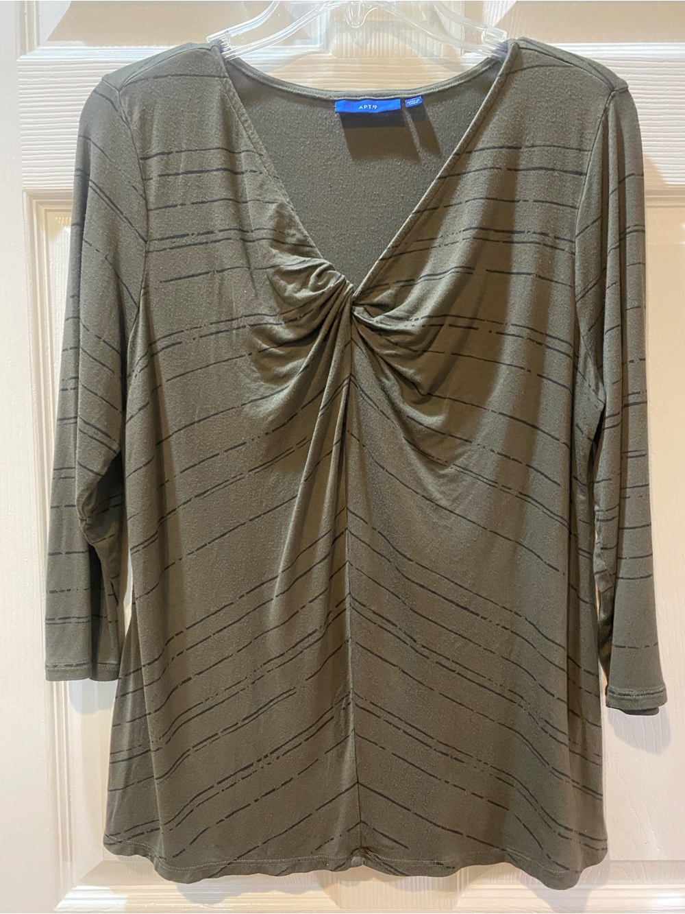 Apt. 9 Olive Green Twist-Front V-Neck 3/4 Sleeve Top